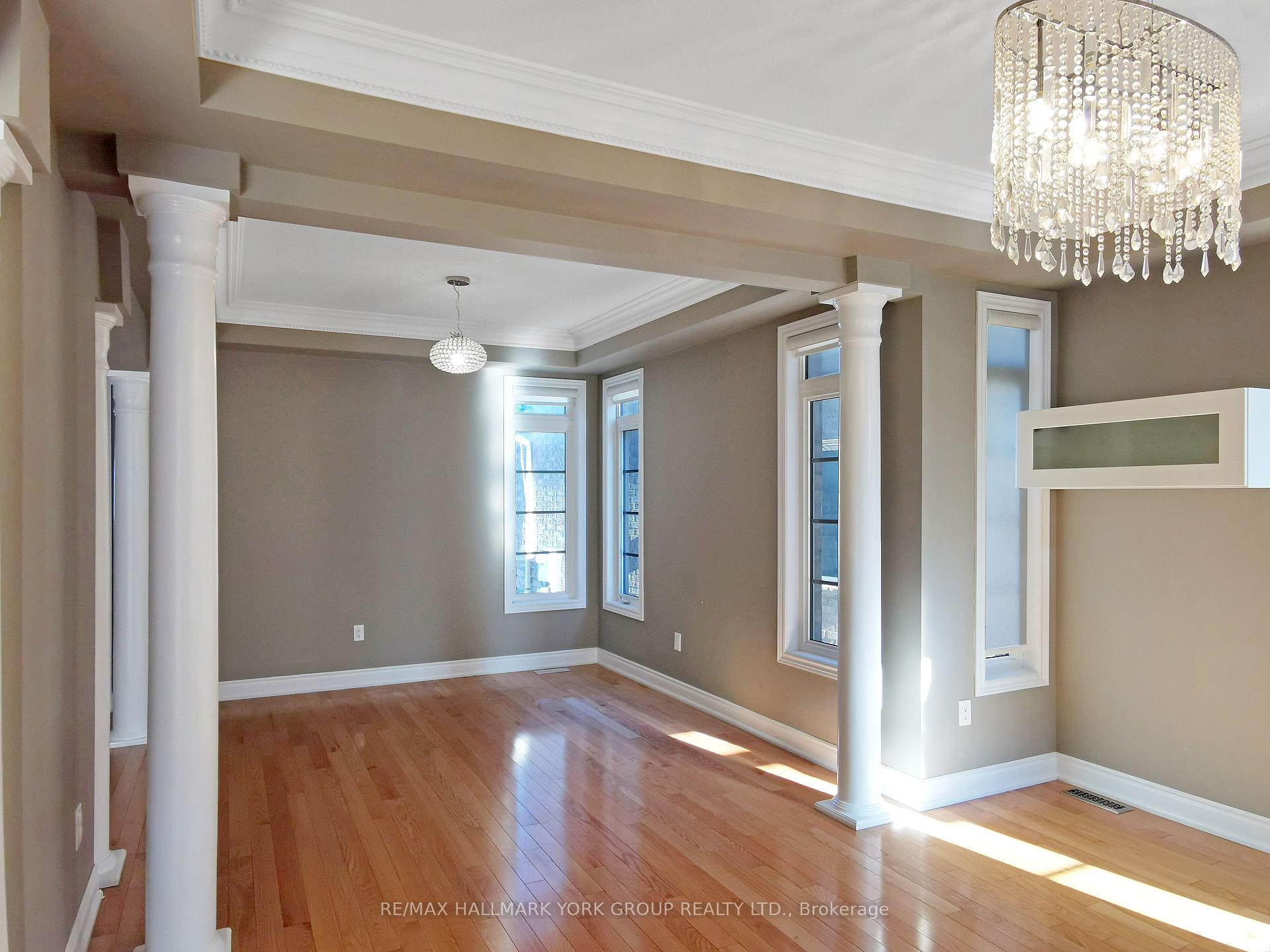 Photo 10 of 311 Twin Hills Crescent, Vaughan, Vellore Village — HOMEH