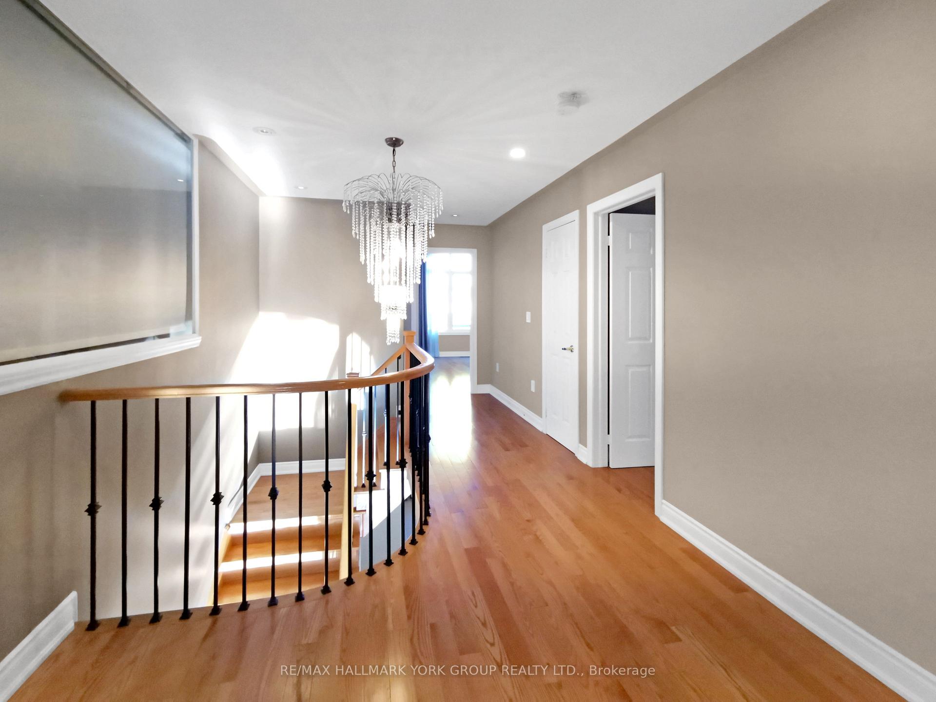 Photo 13 of 311 Twin Hills Crescent, Vaughan, Vellore Village — HOMEH