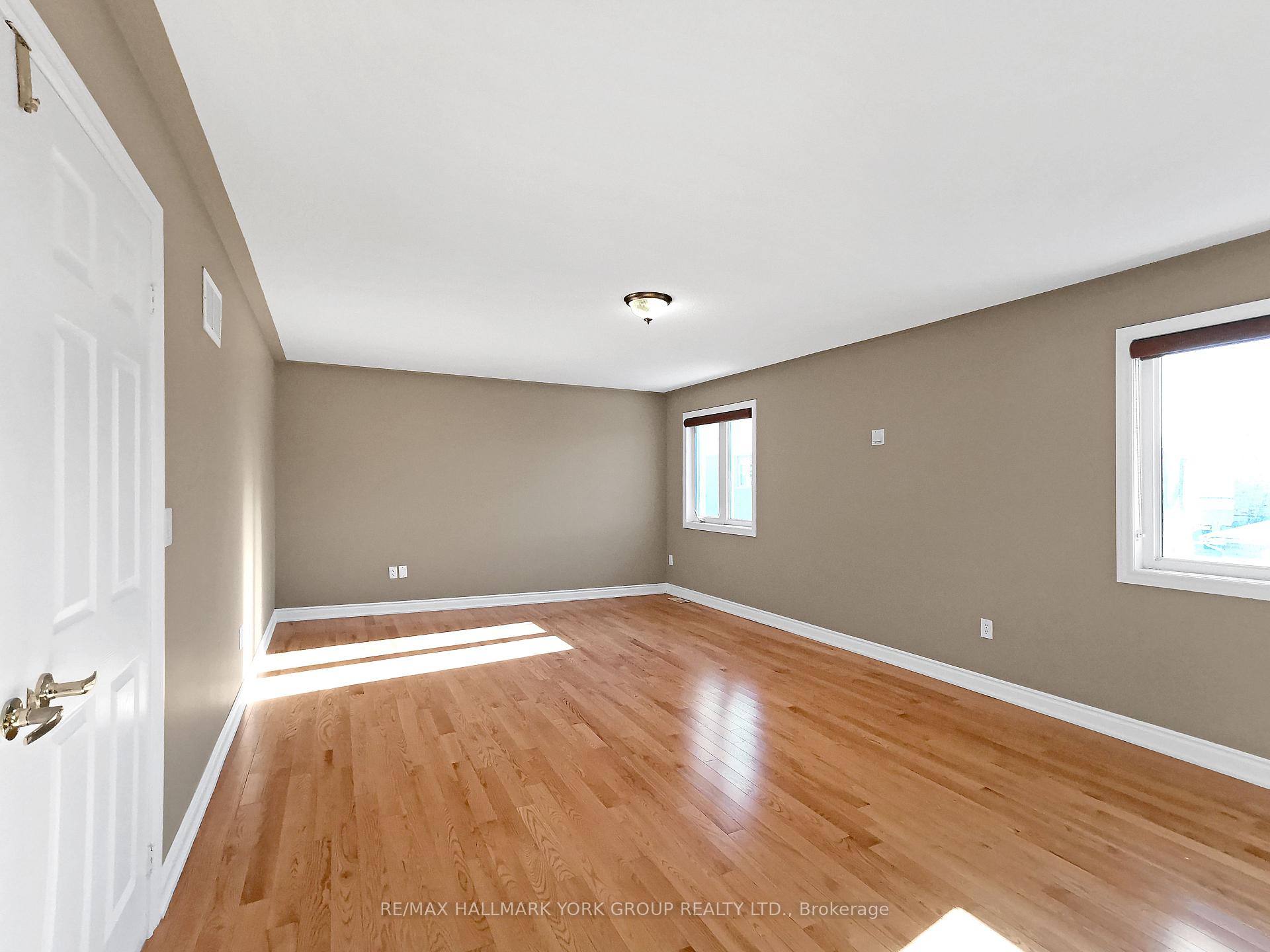 Photo 14 of 311 Twin Hills Crescent, Vaughan, Vellore Village — HOMEH