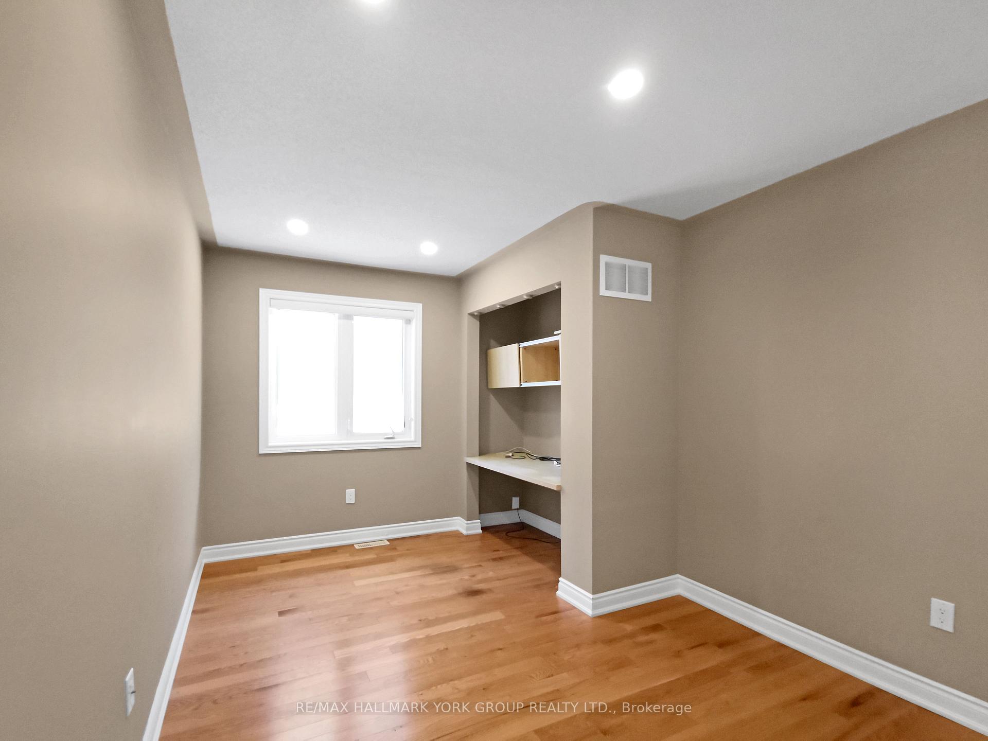 Photo 20 of 311 Twin Hills Crescent, Vaughan, Vellore Village — HOMEH