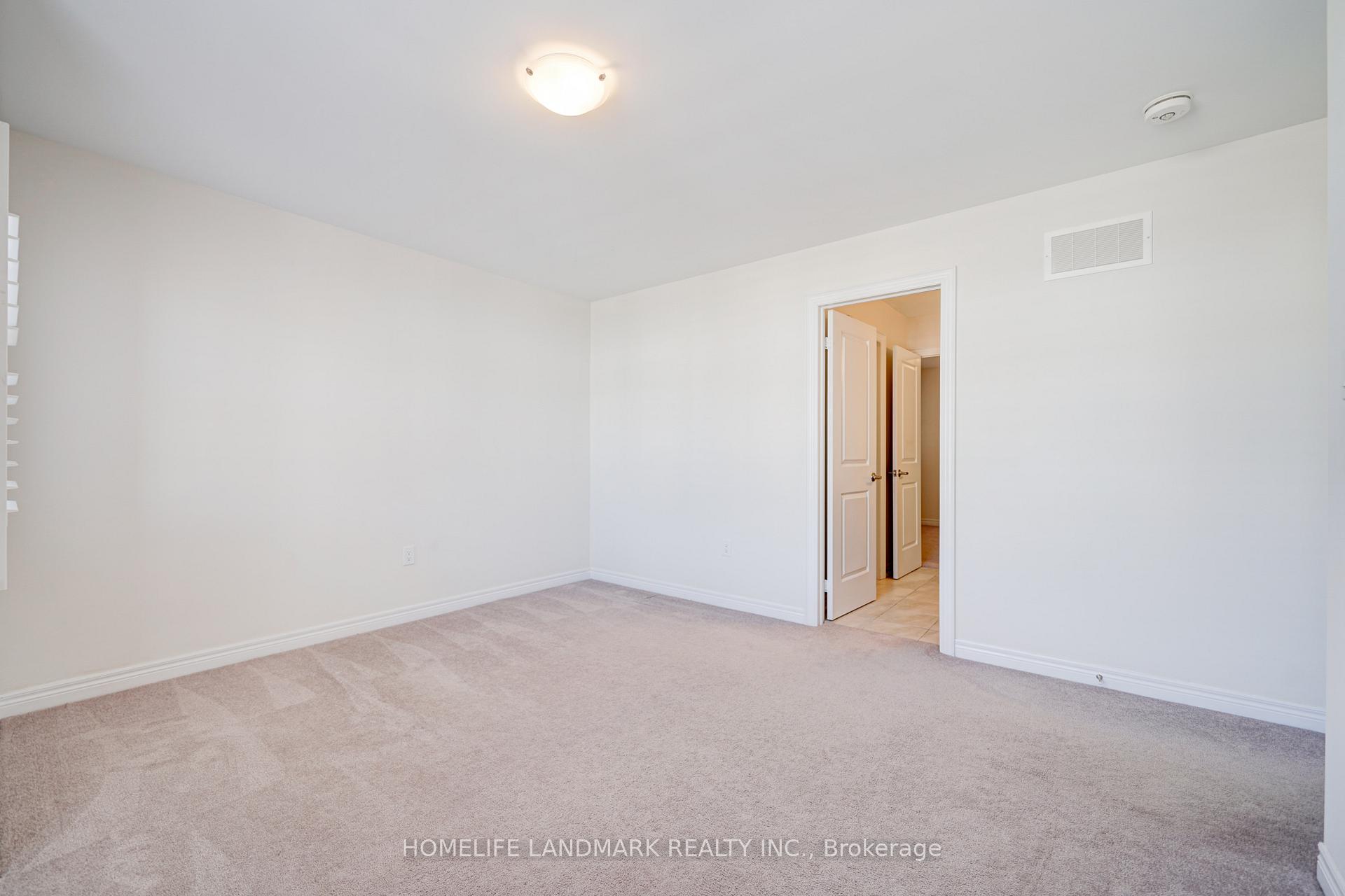 Photo 32 of 175 Scrivener Drive, Aurora, Rural Aurora — HOMEH