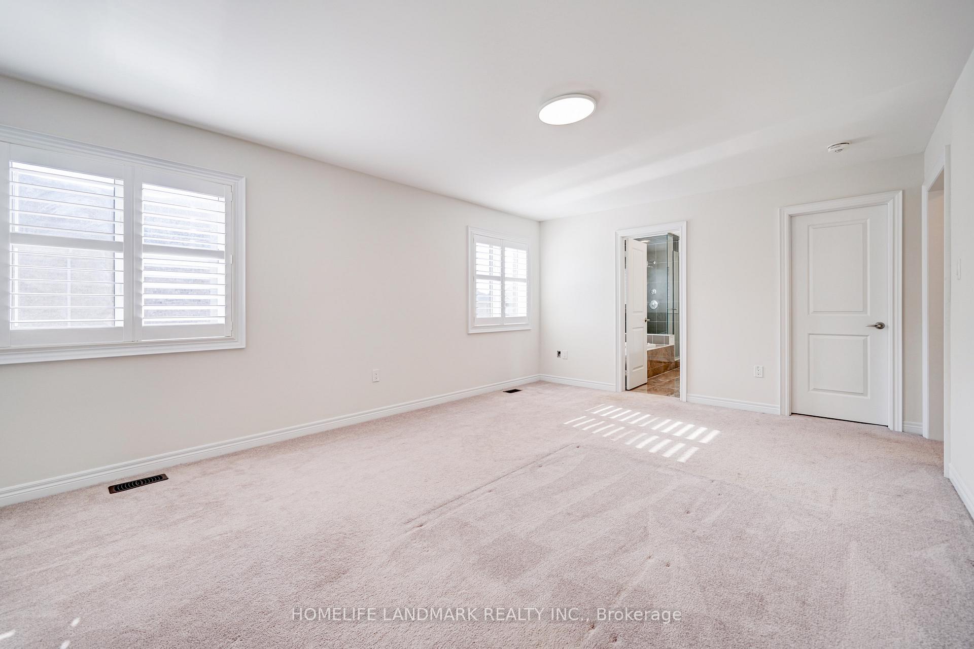 Photo 35 of 175 Scrivener Drive, Aurora, Rural Aurora — HOMEH