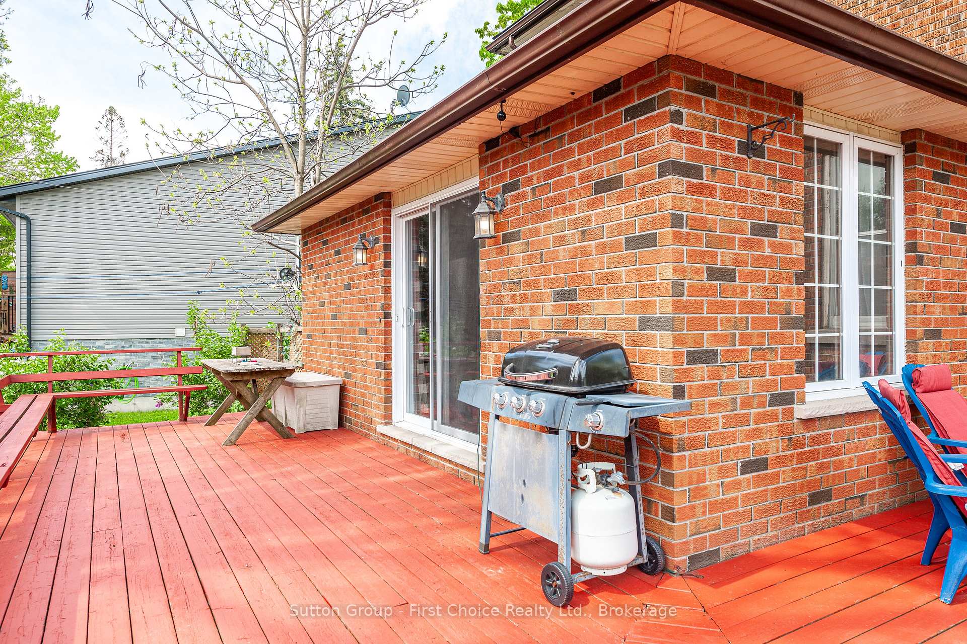 Photo 10 of 135 St. David Street N, West Perth, Mitchell — HOMEH