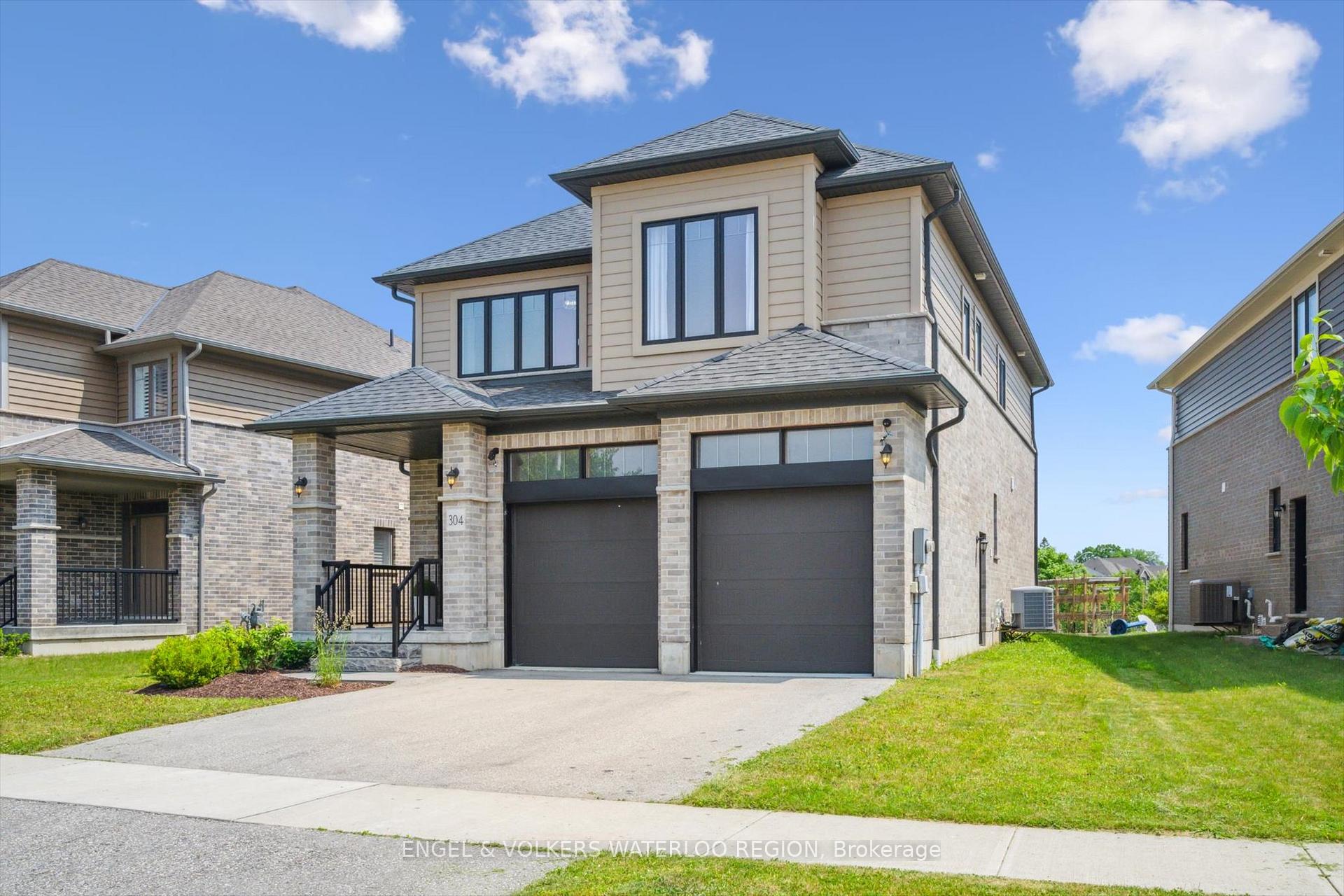 Photo 2 of 304 Carriage Way, Waterloo — HOMEH