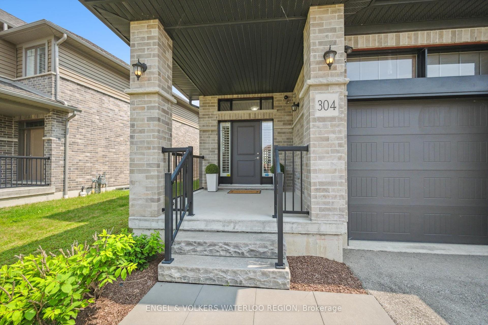 Photo 4 of 304 Carriage Way, Waterloo — HOMEH
