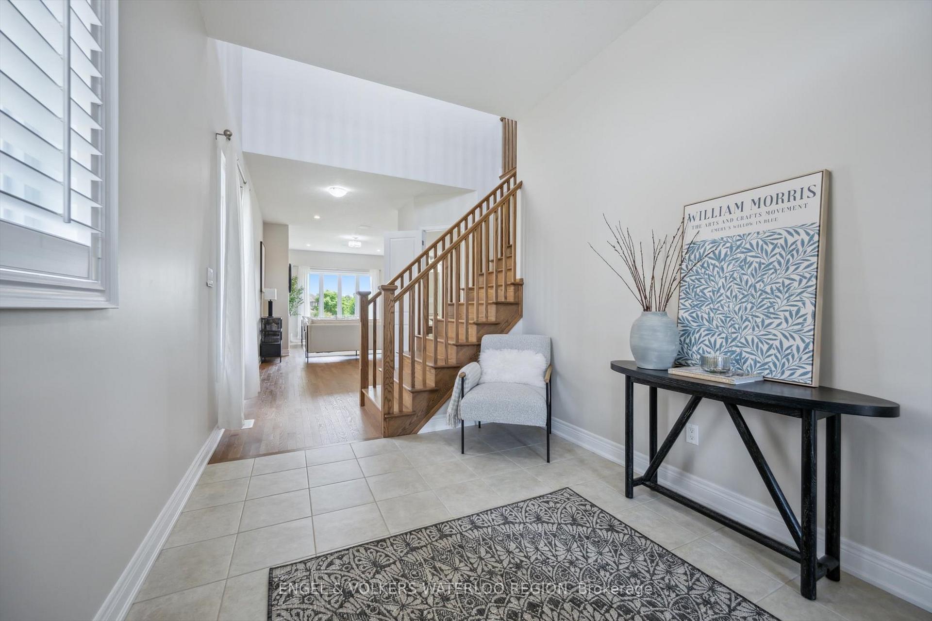 Photo 6 of 304 Carriage Way, Waterloo — HOMEH