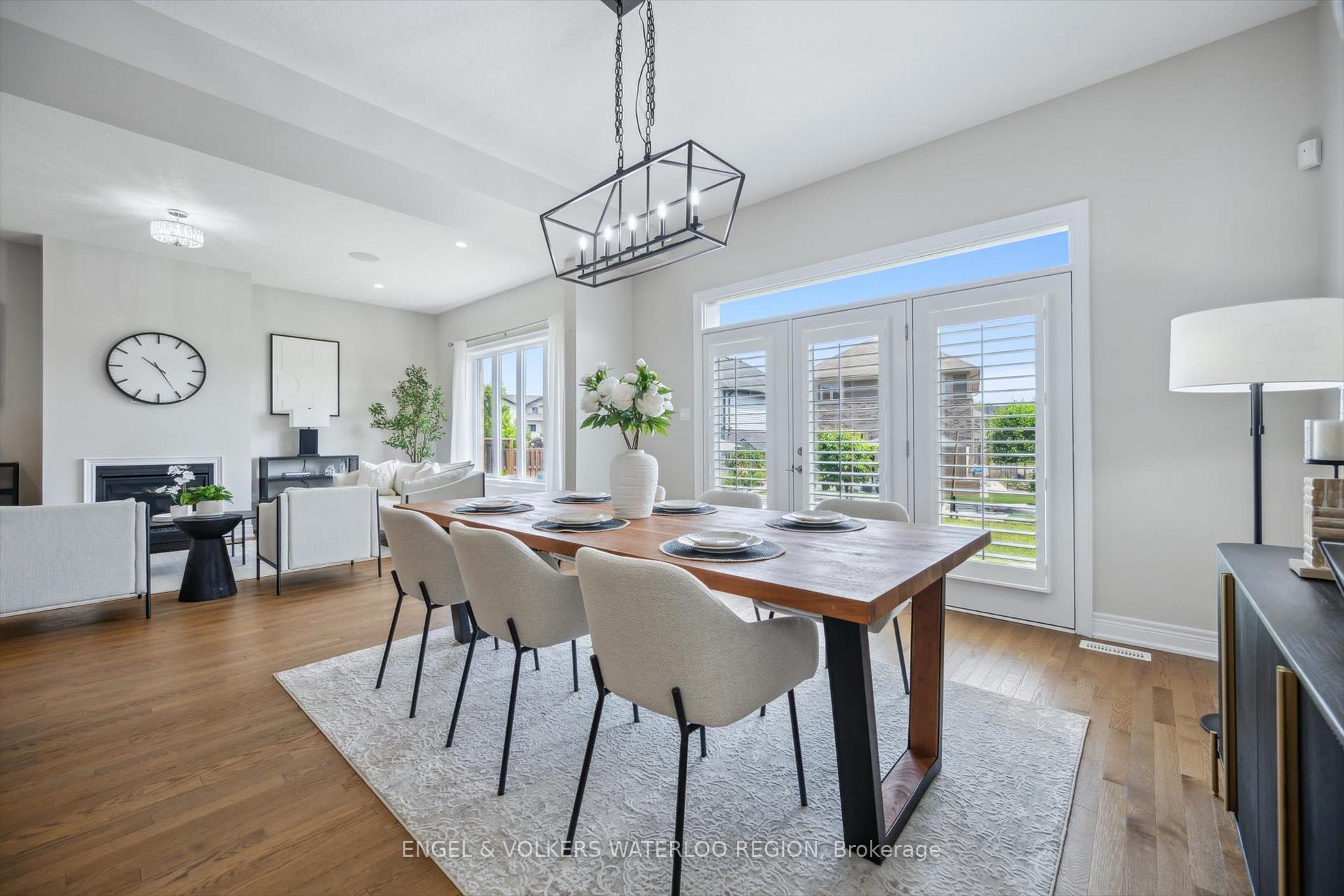 Photo 12 of 304 Carriage Way, Waterloo — HOMEH