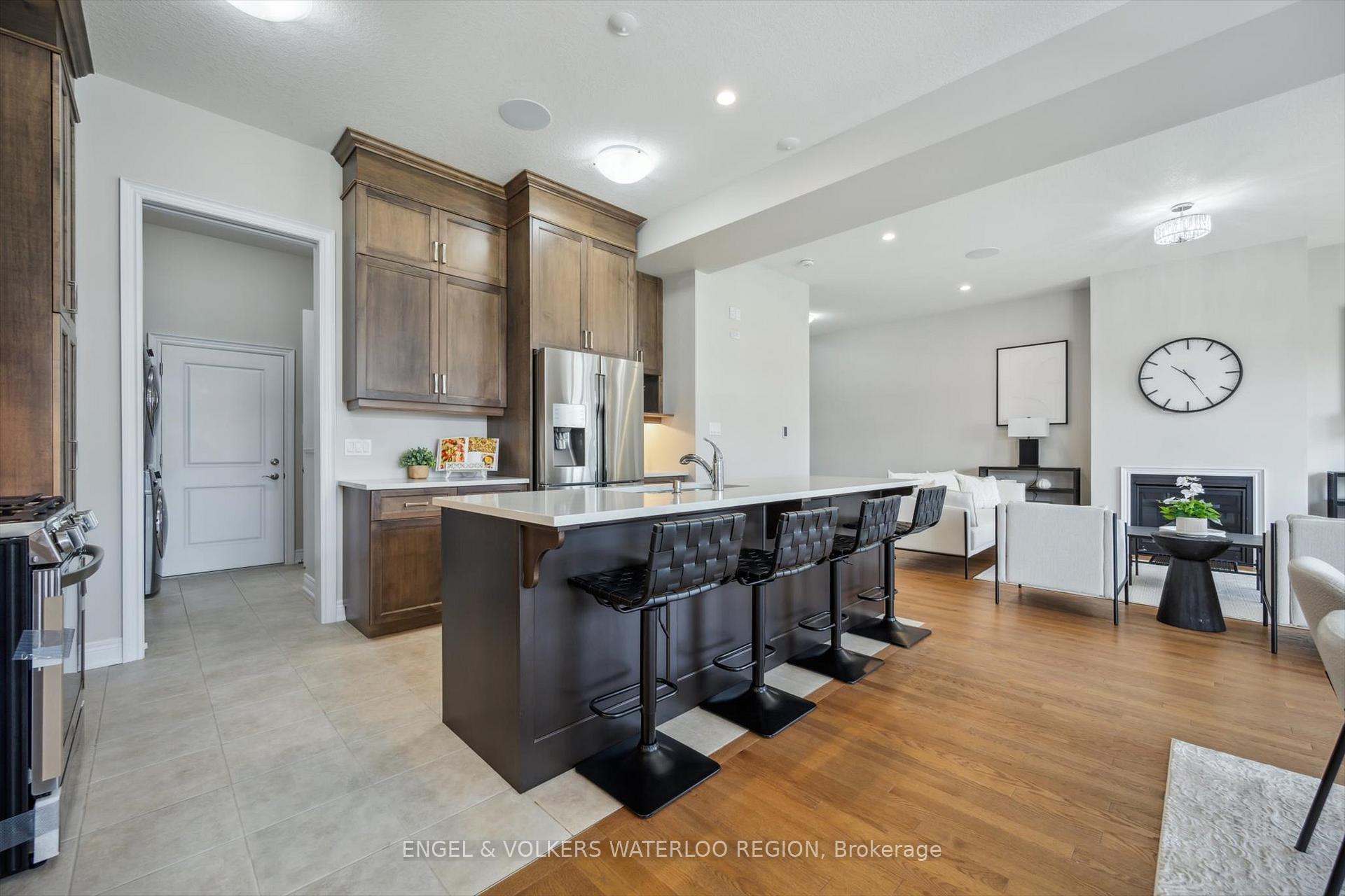 Photo 14 of 304 Carriage Way, Waterloo — HOMEH