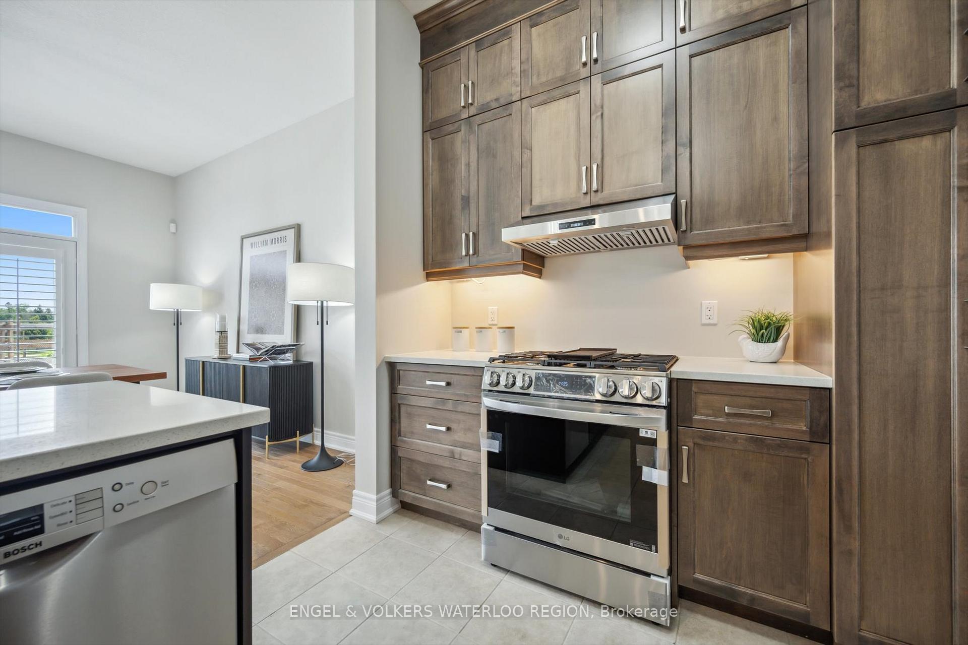 Photo 16 of 304 Carriage Way, Waterloo — HOMEH
