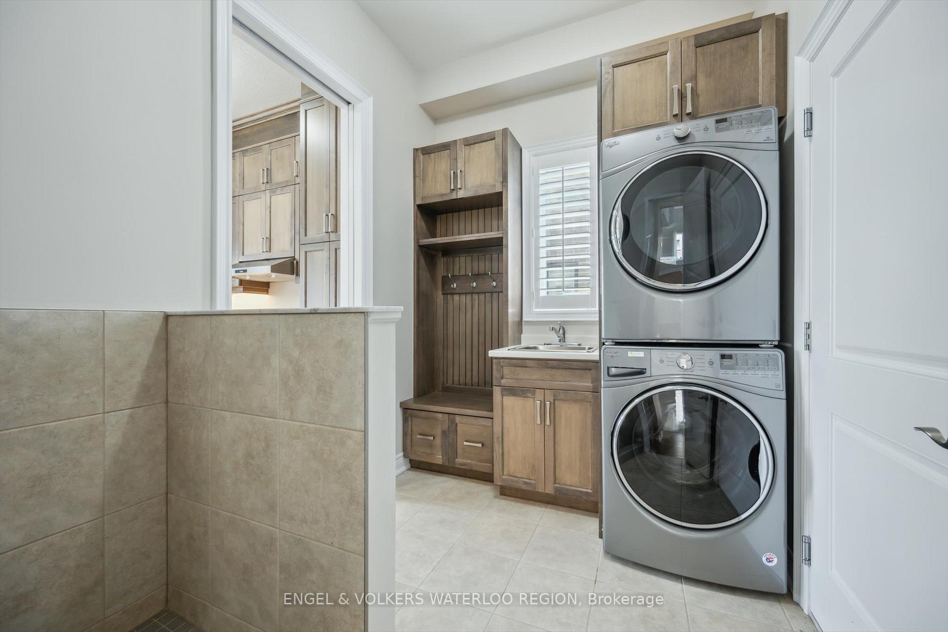 Photo 20 of 304 Carriage Way, Waterloo — HOMEH