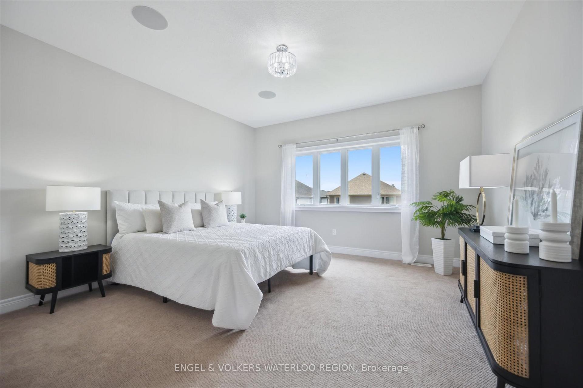 Photo 25 of 304 Carriage Way, Waterloo — HOMEH