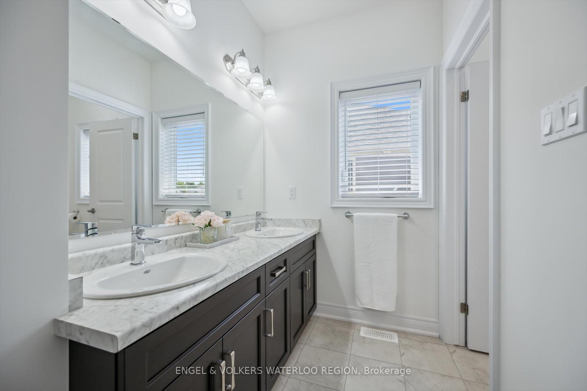 Photo 36 of 304 Carriage Way, Waterloo — HOMEH