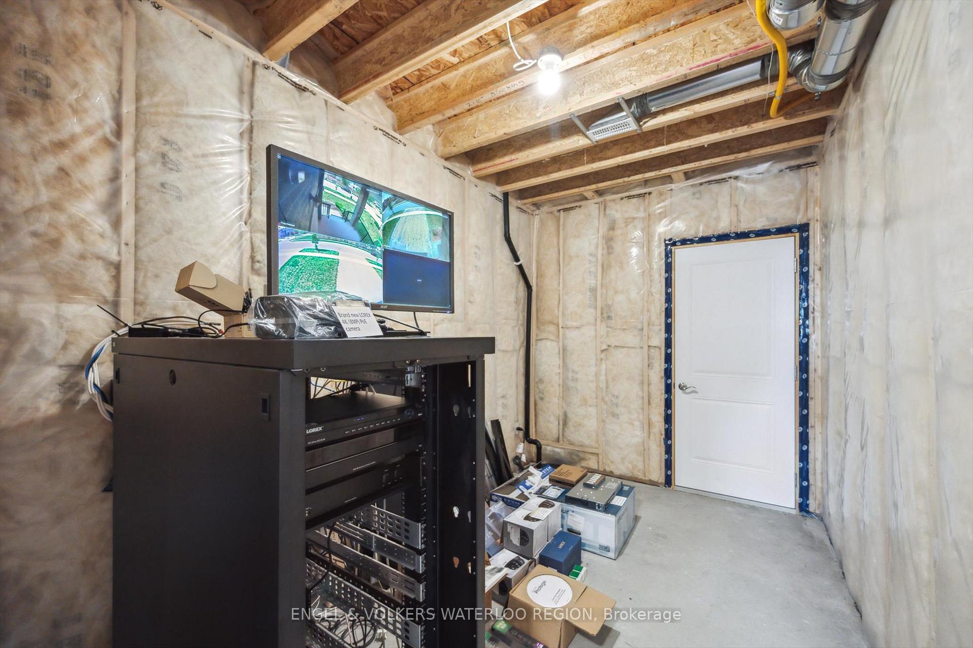 Photo 42 of 304 Carriage Way, Waterloo — HOMEH