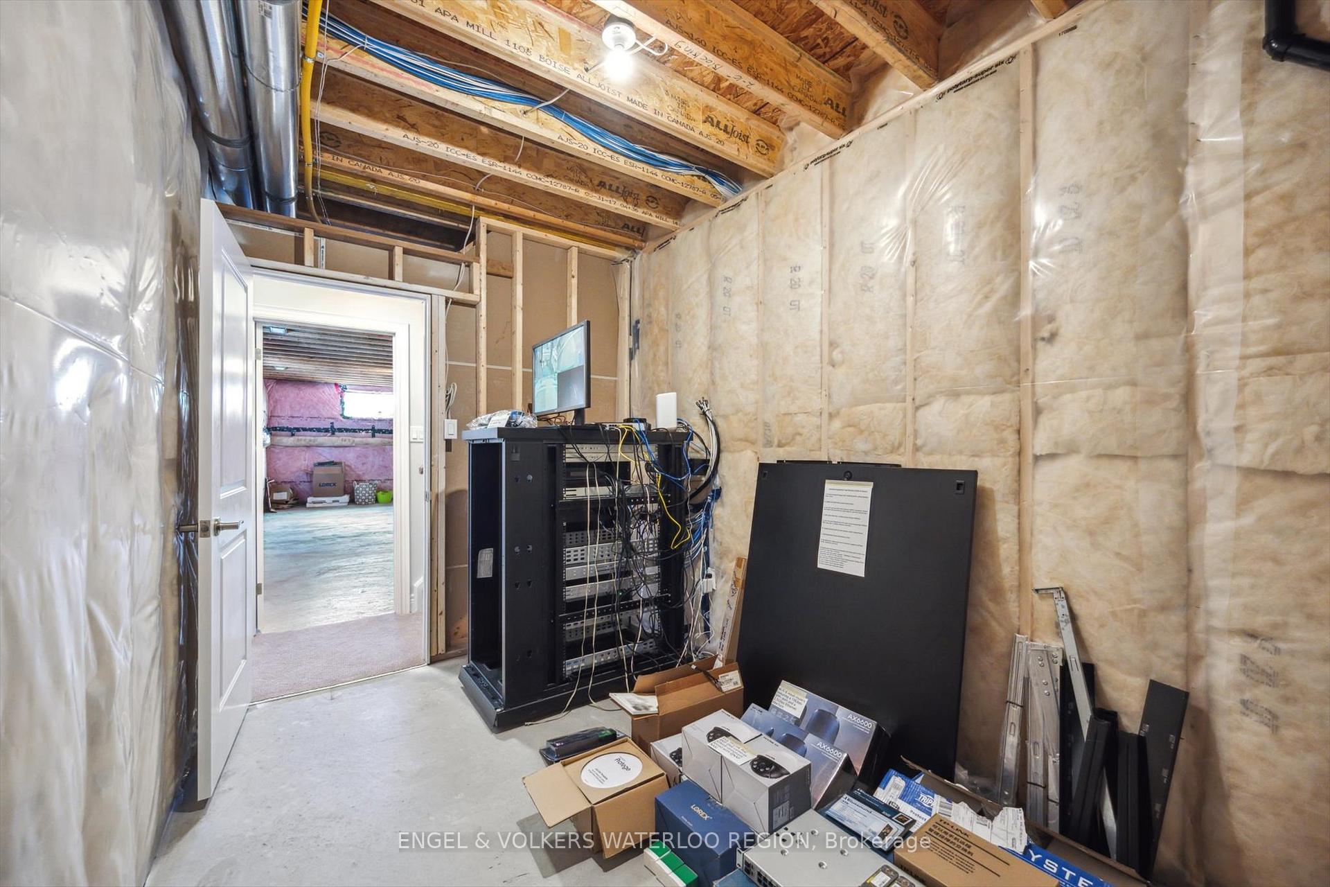 Photo 43 of 304 Carriage Way, Waterloo — HOMEH