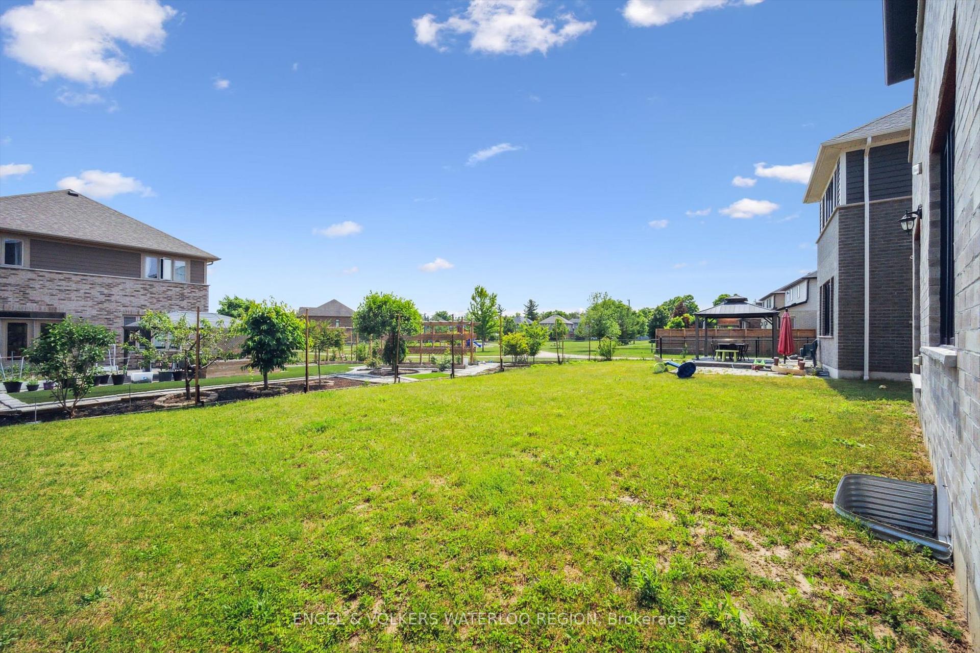 Photo 45 of 304 Carriage Way, Waterloo — HOMEH