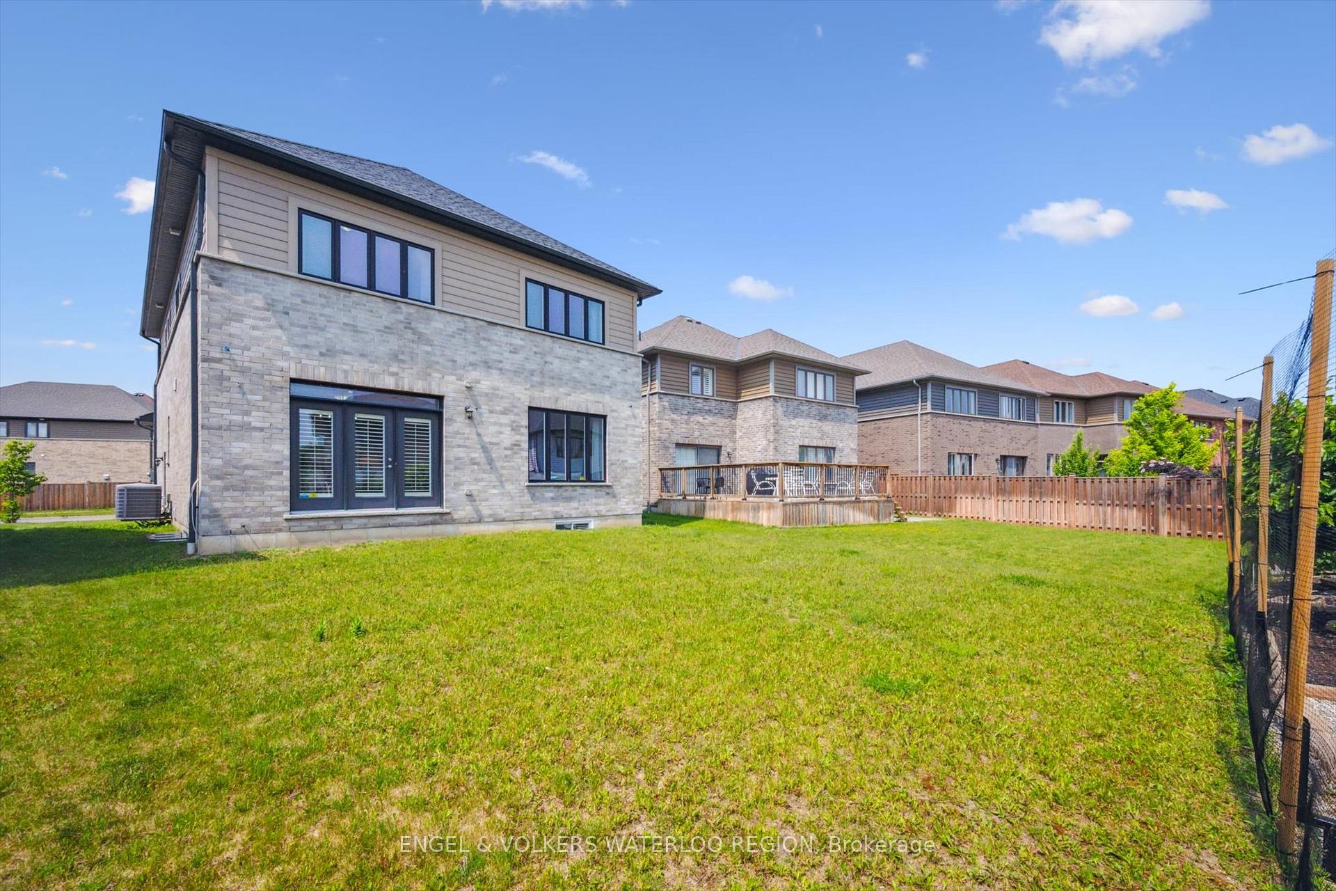 Photo 46 of 304 Carriage Way, Waterloo — HOMEH