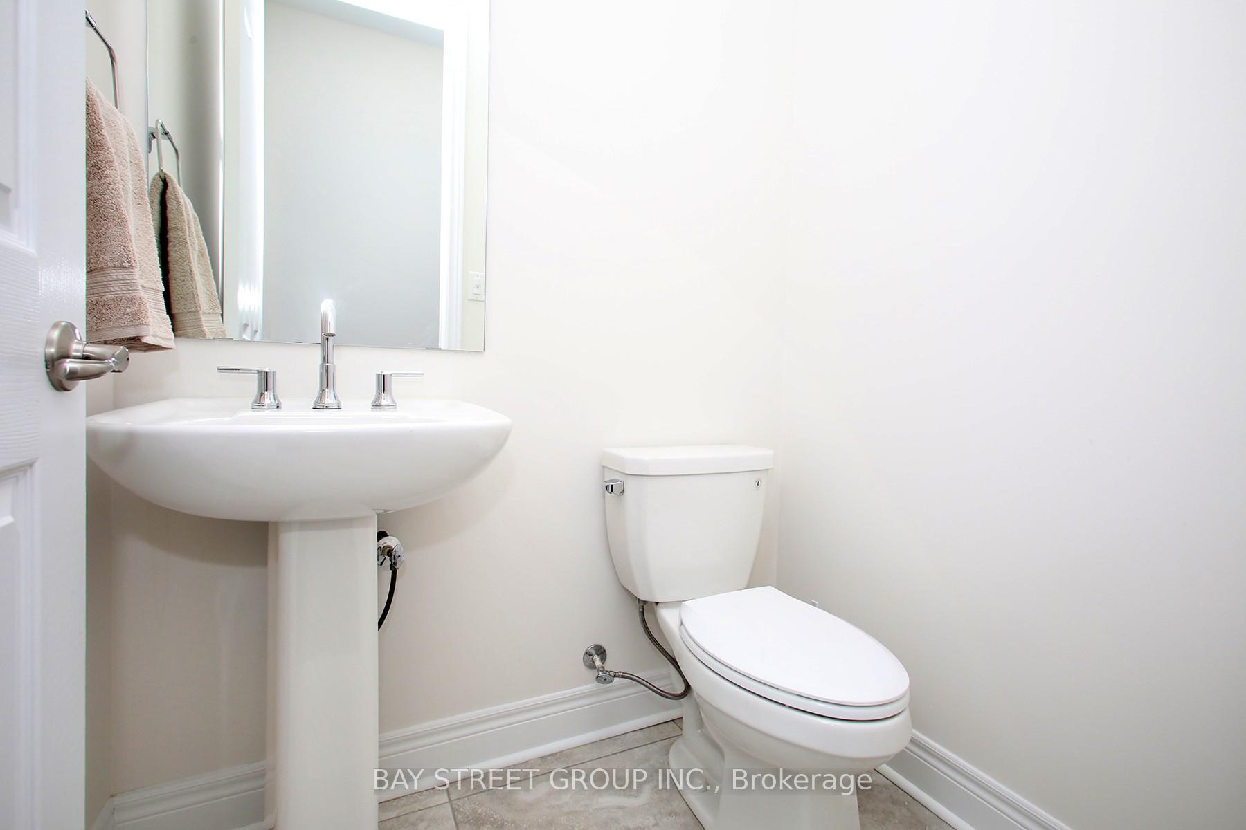Photo 20 of 102 Carrville Woods Circle, Vaughan, Patterson — HOMEH