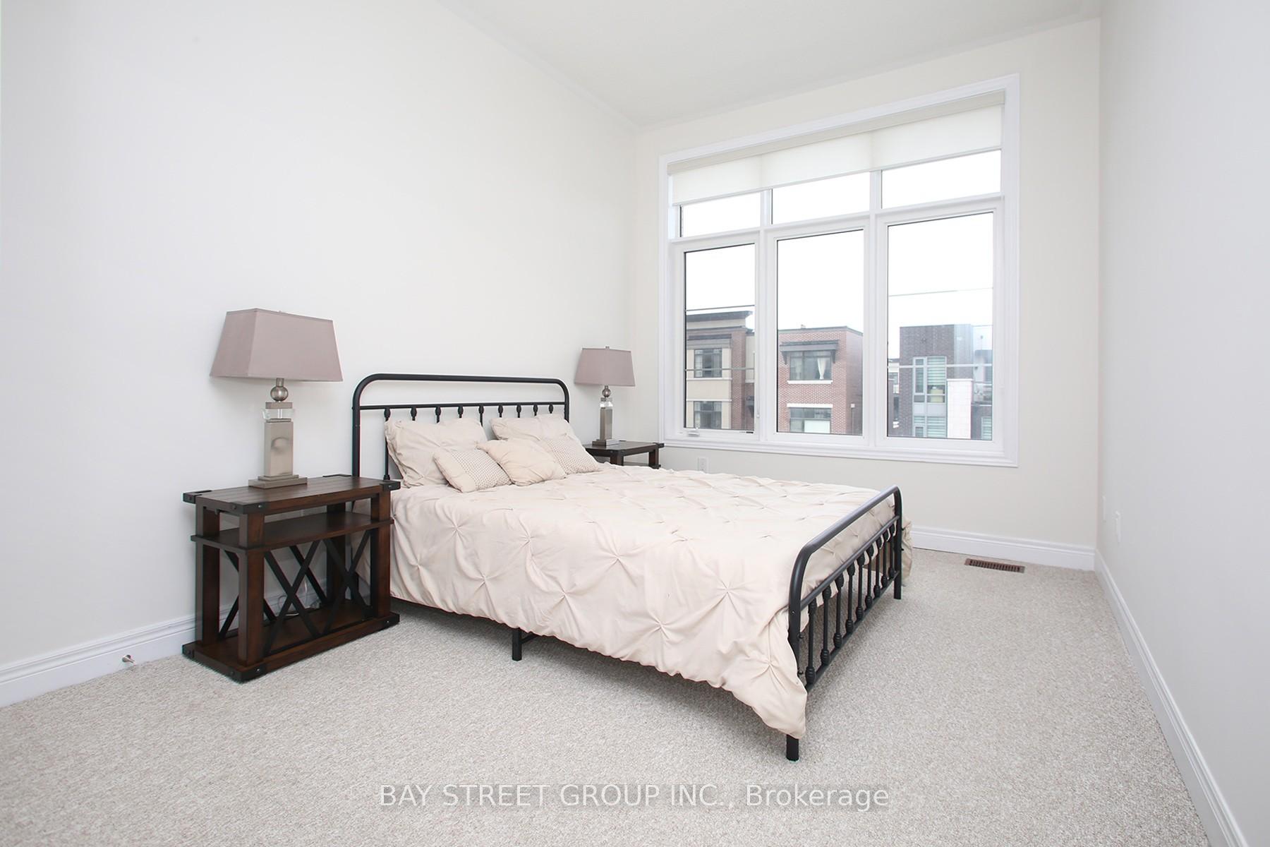 Photo 30 of 102 Carrville Woods Circle, Vaughan, Patterson — HOMEH