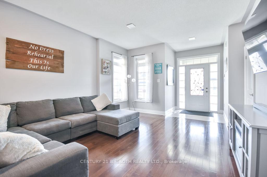 Photo 5 of 58 Christy Drive, Wasaga Beach — HOMEH