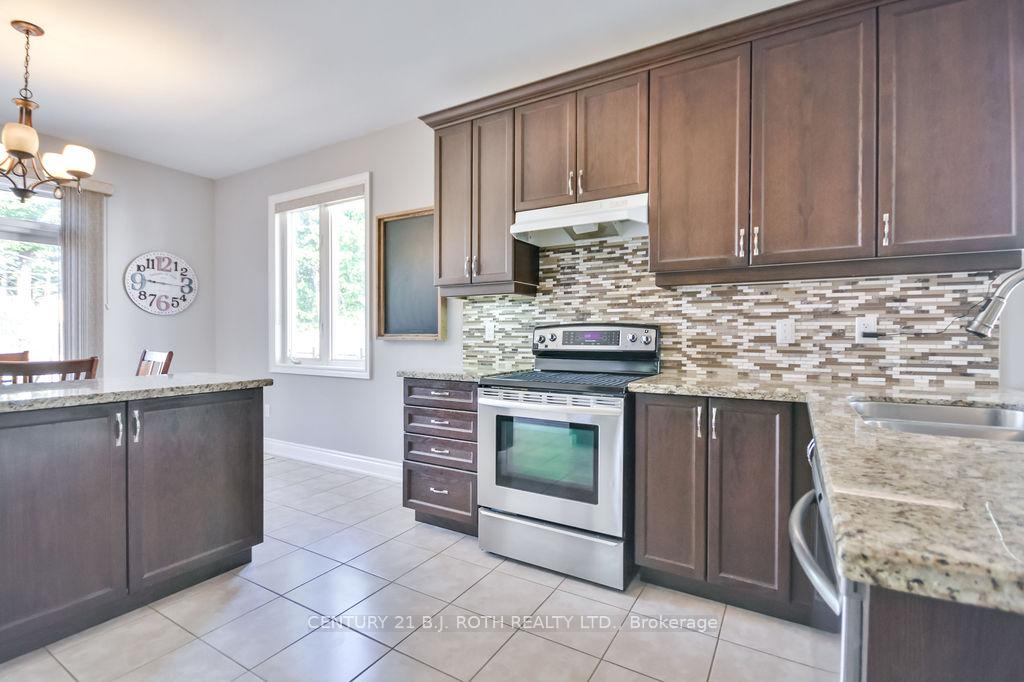 Photo 11 of 58 Christy Drive, Wasaga Beach — HOMEH