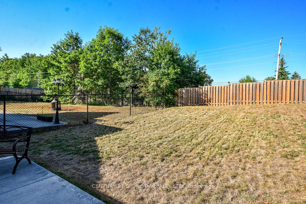 Photo 33 of 58 Christy Drive, Wasaga Beach — HOMEH