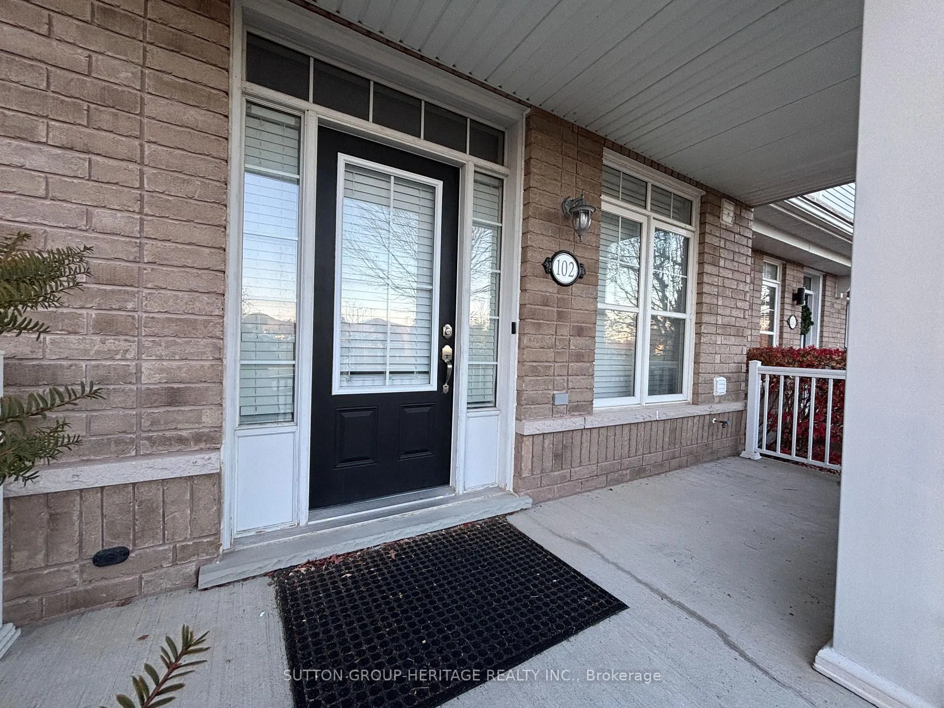 Photo 2 of 102 Harbourside Drive, Whitby, Port Whitby — HOMEH
