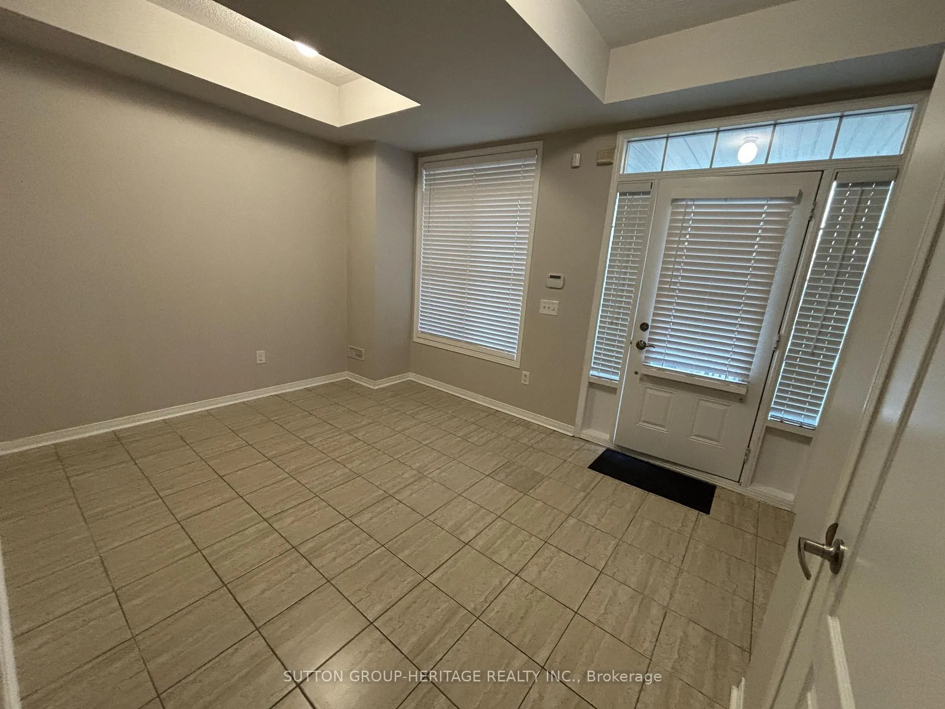 Photo 7 of 102 Harbourside Drive, Whitby, Port Whitby — HOMEH