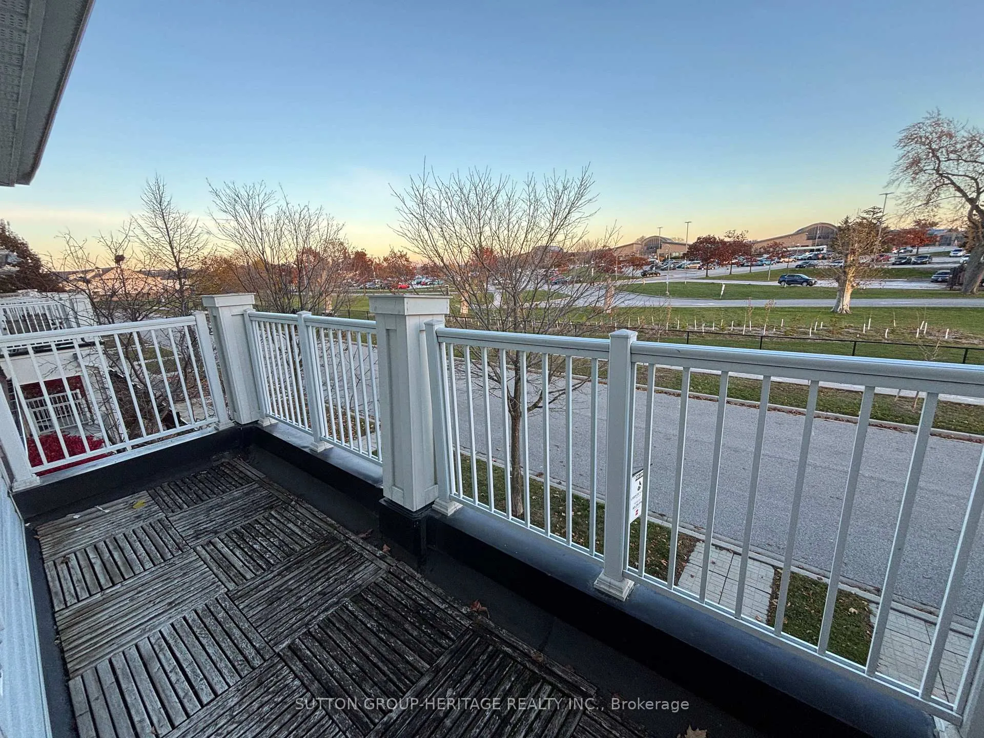 Photo 13 of 102 Harbourside Drive, Whitby, Port Whitby — HOMEH