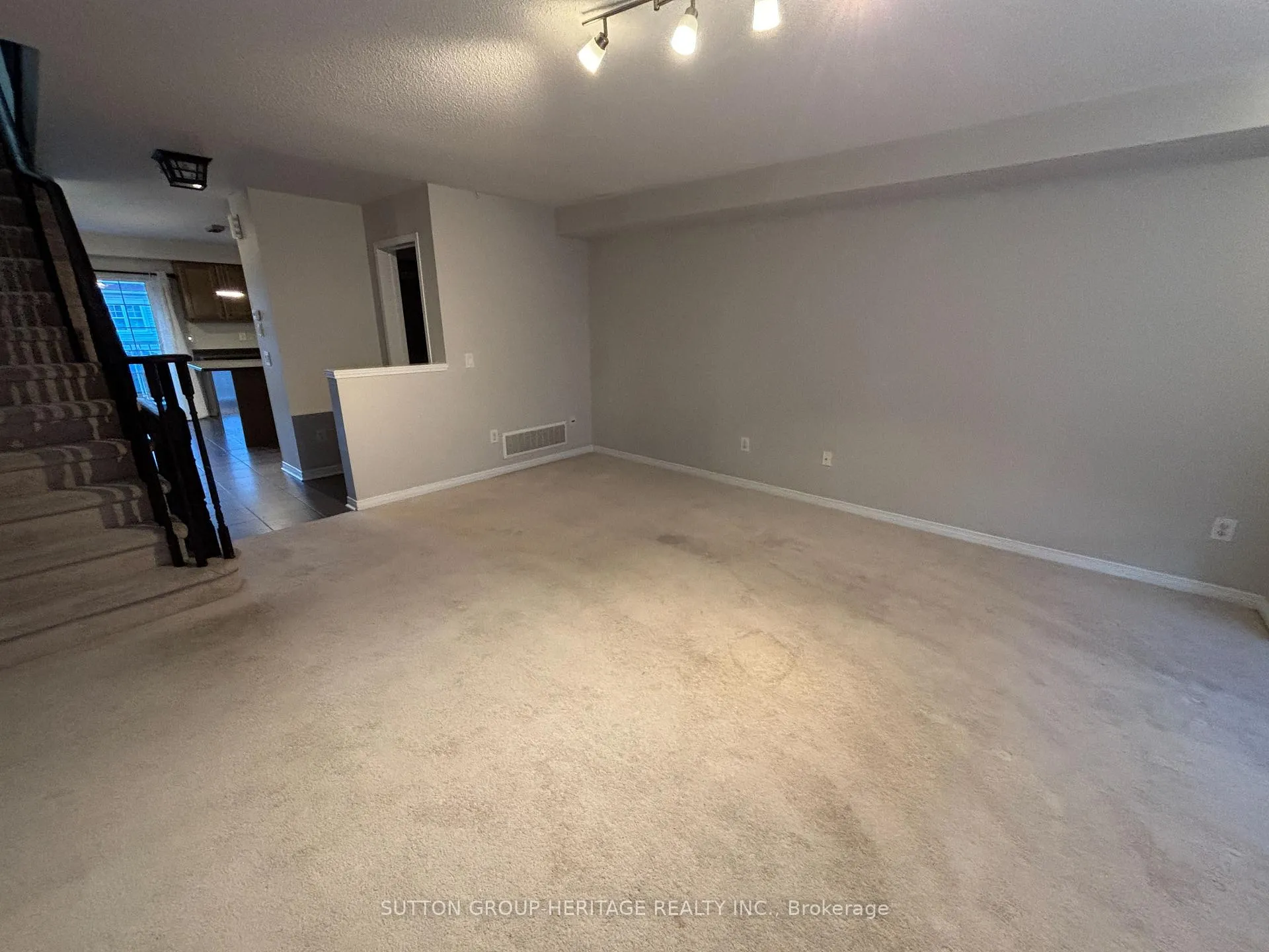 Photo 15 of 102 Harbourside Drive, Whitby, Port Whitby — HOMEH