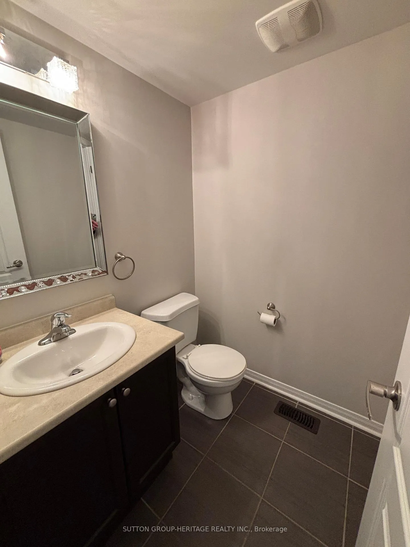 Photo 16 of 102 Harbourside Drive, Whitby, Port Whitby — HOMEH
