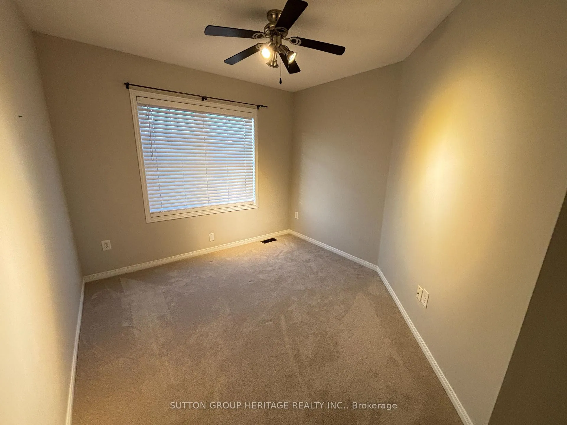 Photo 19 of 102 Harbourside Drive, Whitby, Port Whitby — HOMEH