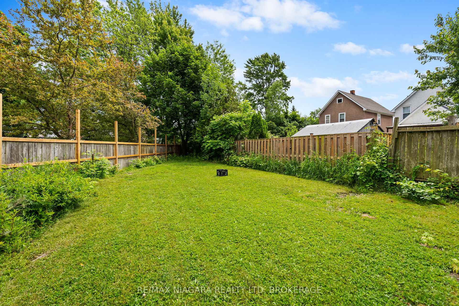 Photo 9 of 16 Margery Road, Welland, Welland Downtown — HOMEH
