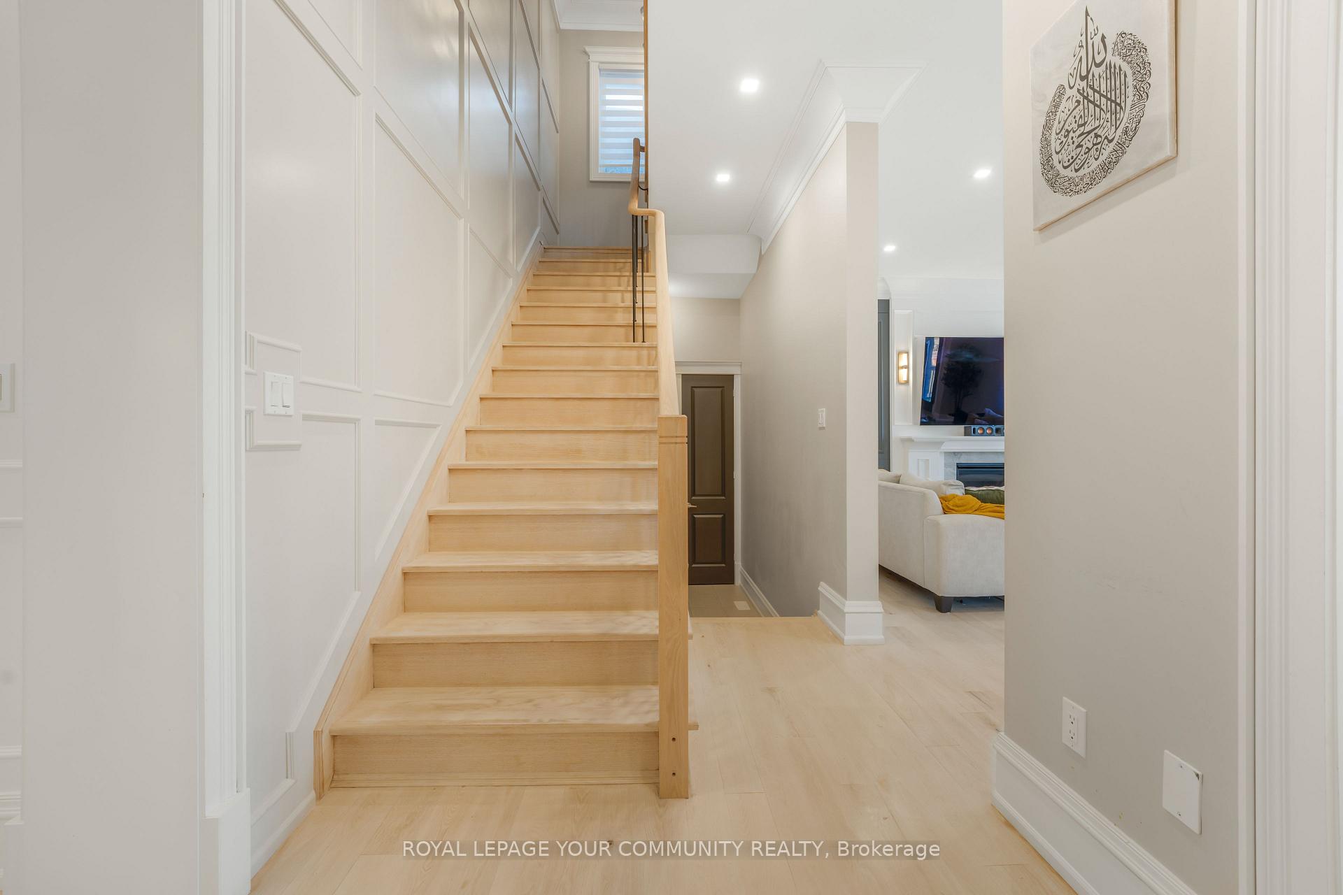Photo 11 of 10 Priory Drive, Whitby, Rural Whitby — HOMEH