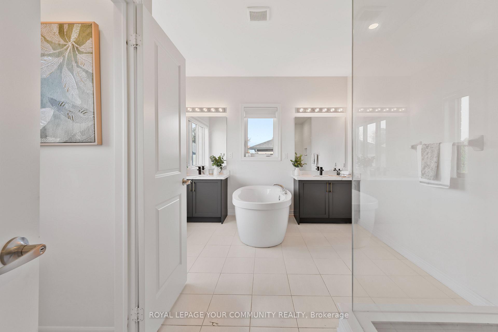 Photo 19 of 10 Priory Drive, Whitby, Rural Whitby — HOMEH