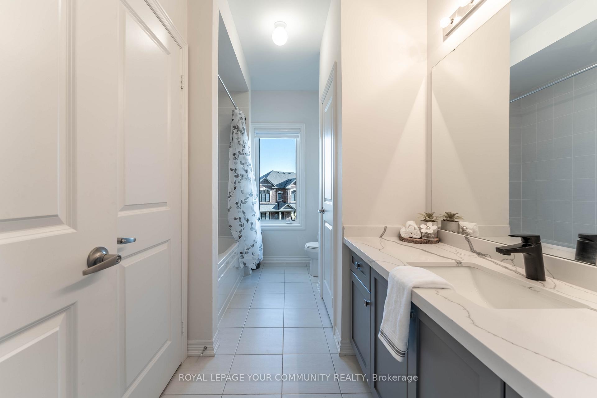 Photo 31 of 10 Priory Drive, Whitby, Rural Whitby — HOMEH