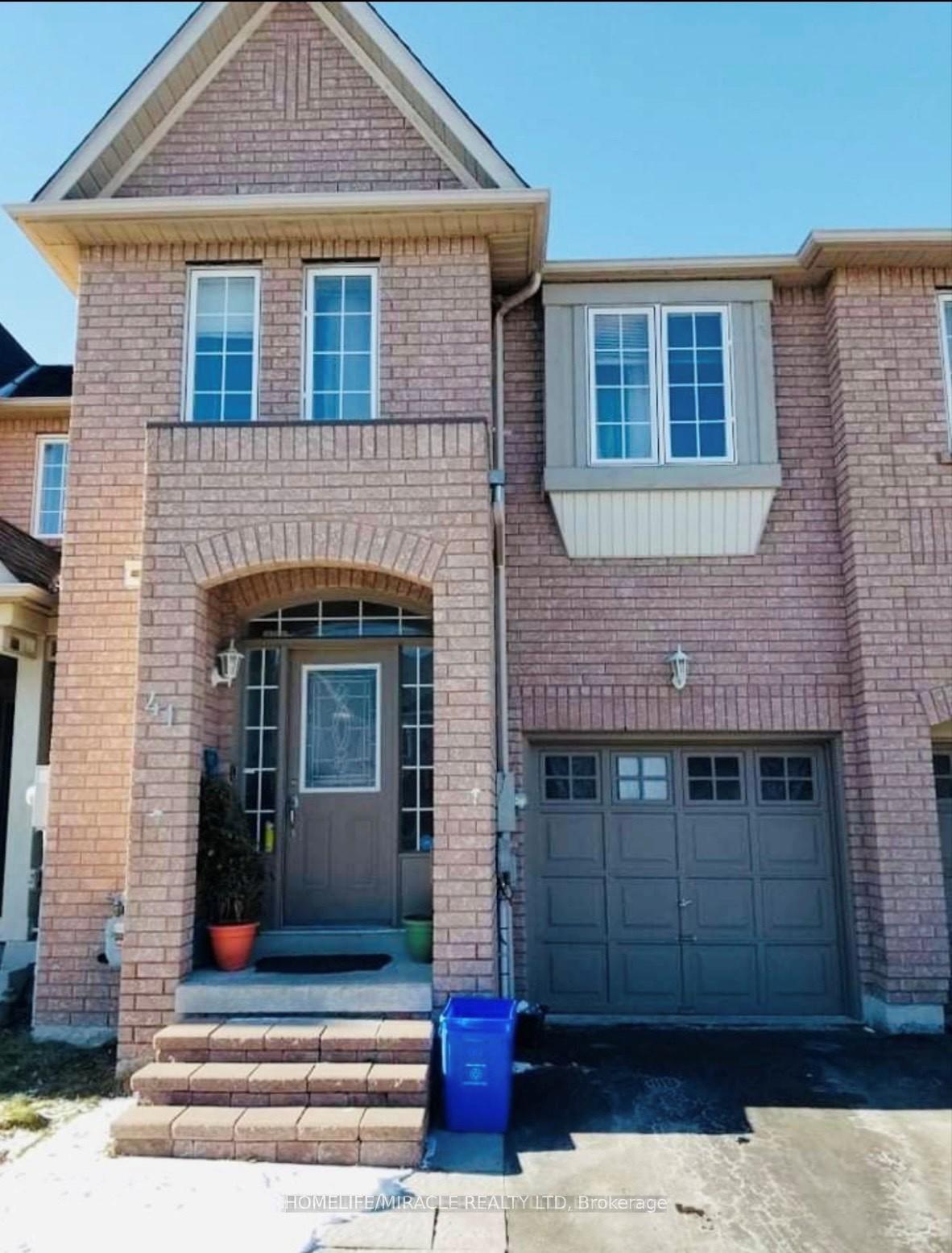 Photo 1 of 41 Playfair Road, Whitby, Downtown Whitby — HOMEH