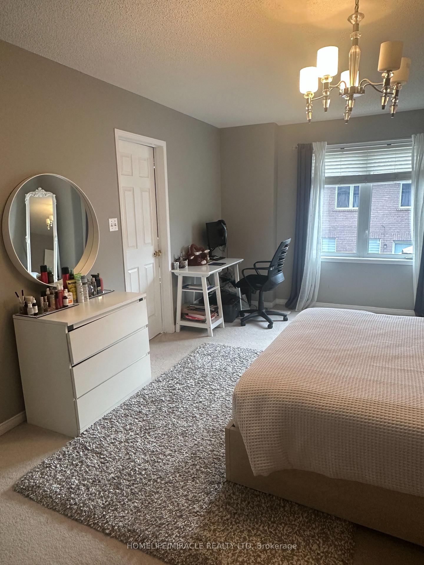 Photo 9 of 41 Playfair Road, Whitby, Downtown Whitby — HOMEH