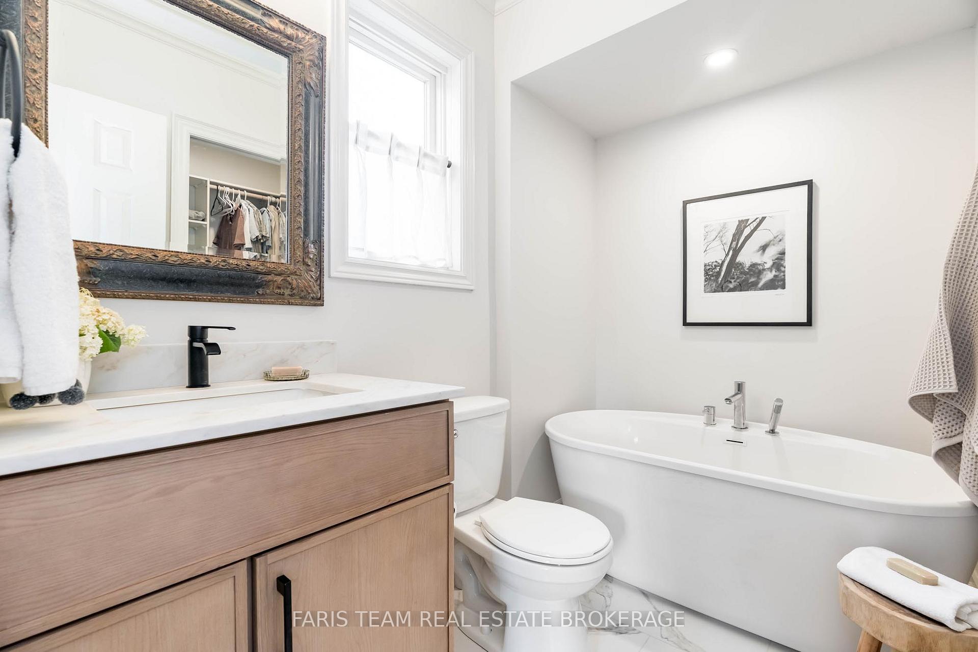 Photo 24 of 9 Fairway Crescent, Wasaga Beach — HOMEH