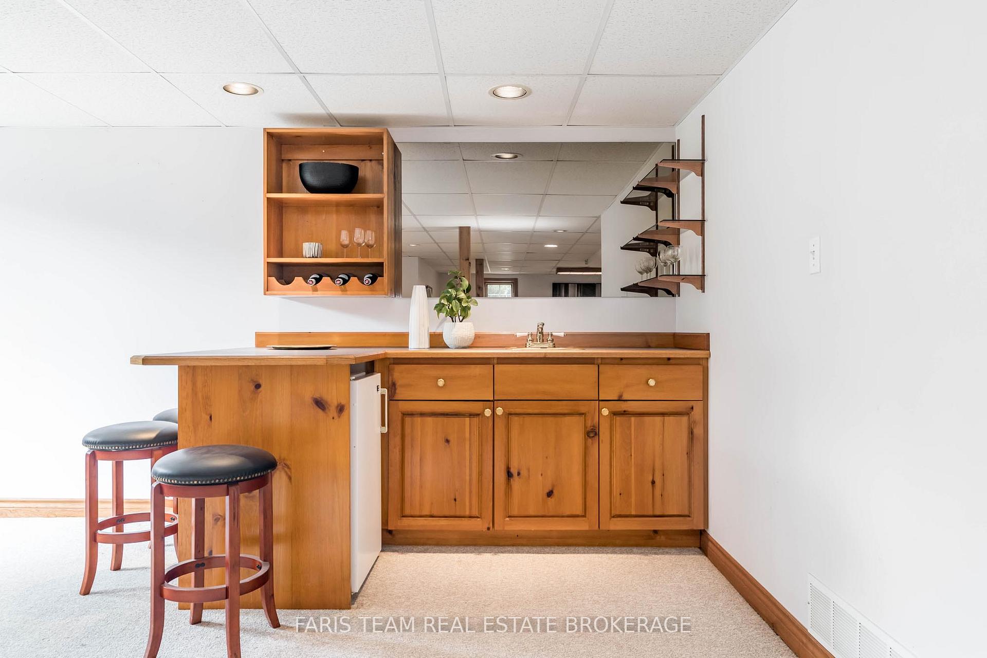 Photo 32 of 9 Fairway Crescent, Wasaga Beach — HOMEH