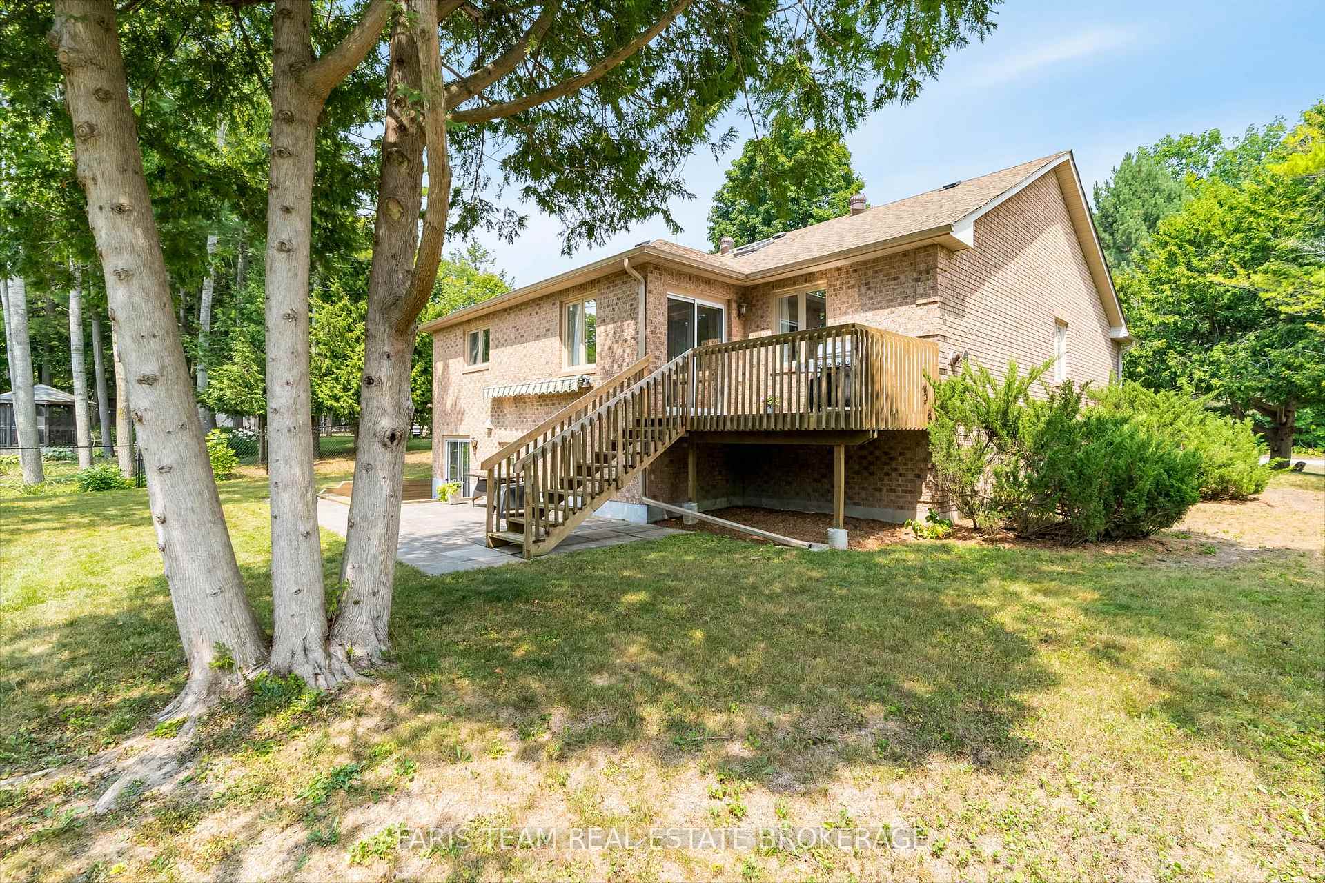 Photo 43 of 9 Fairway Crescent, Wasaga Beach — HOMEH