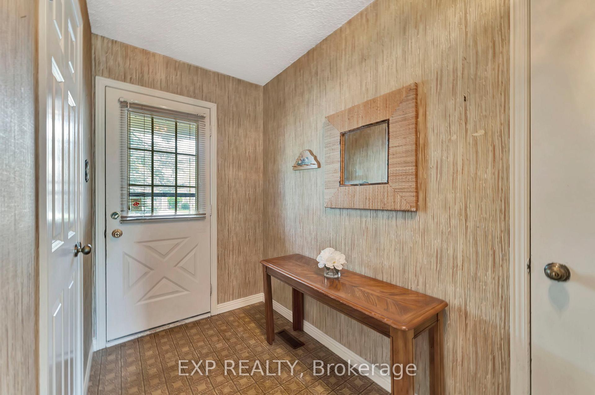 Photo 5 of 165 Harvard Road, Waterloo — HOMEH