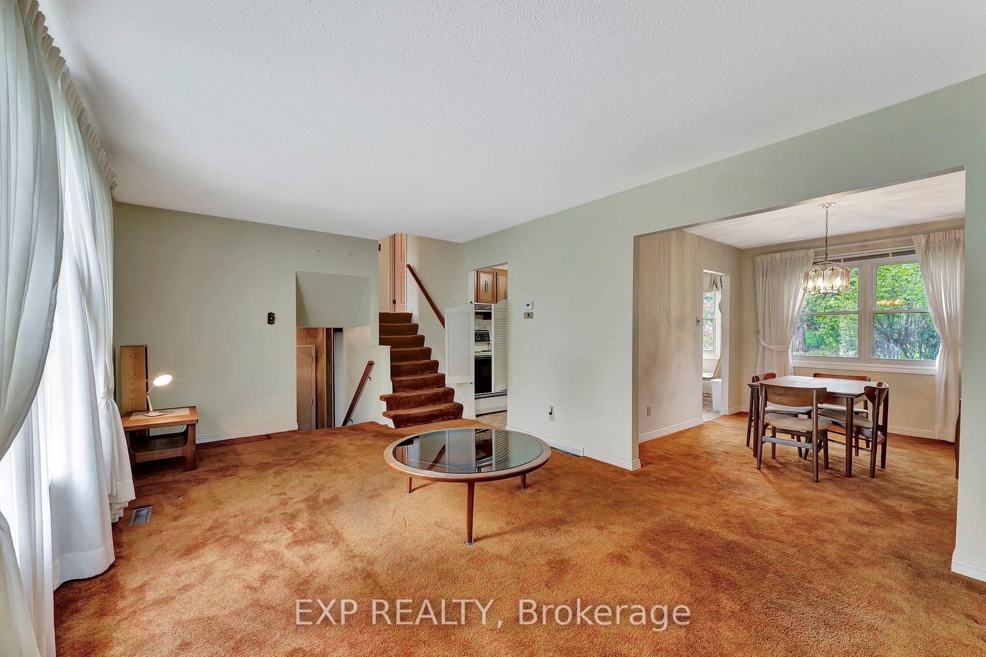 Photo 6 of 165 Harvard Road, Waterloo — HOMEH