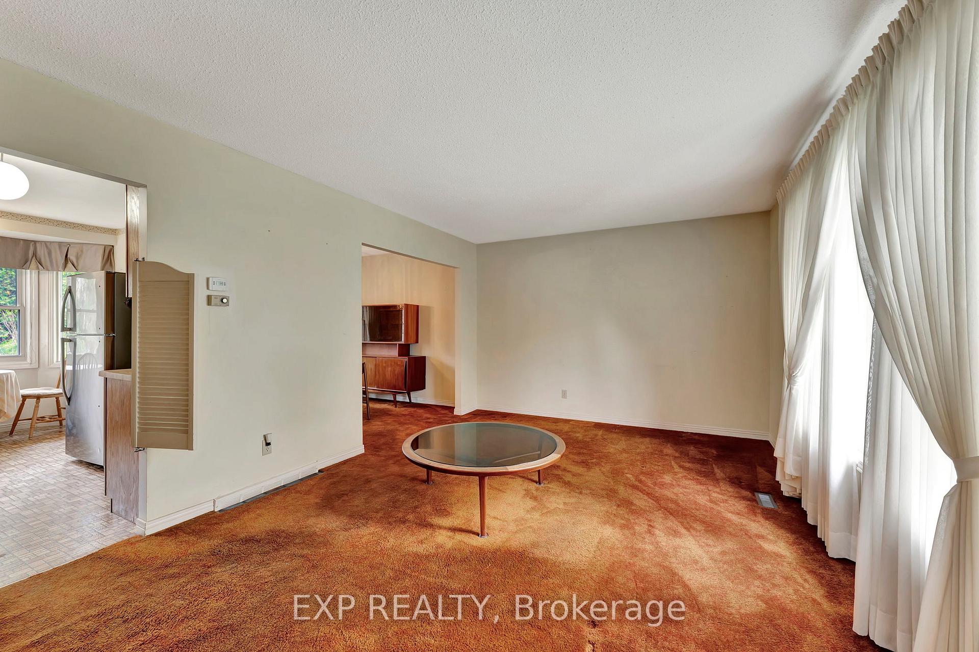 Photo 8 of 165 Harvard Road, Waterloo — HOMEH