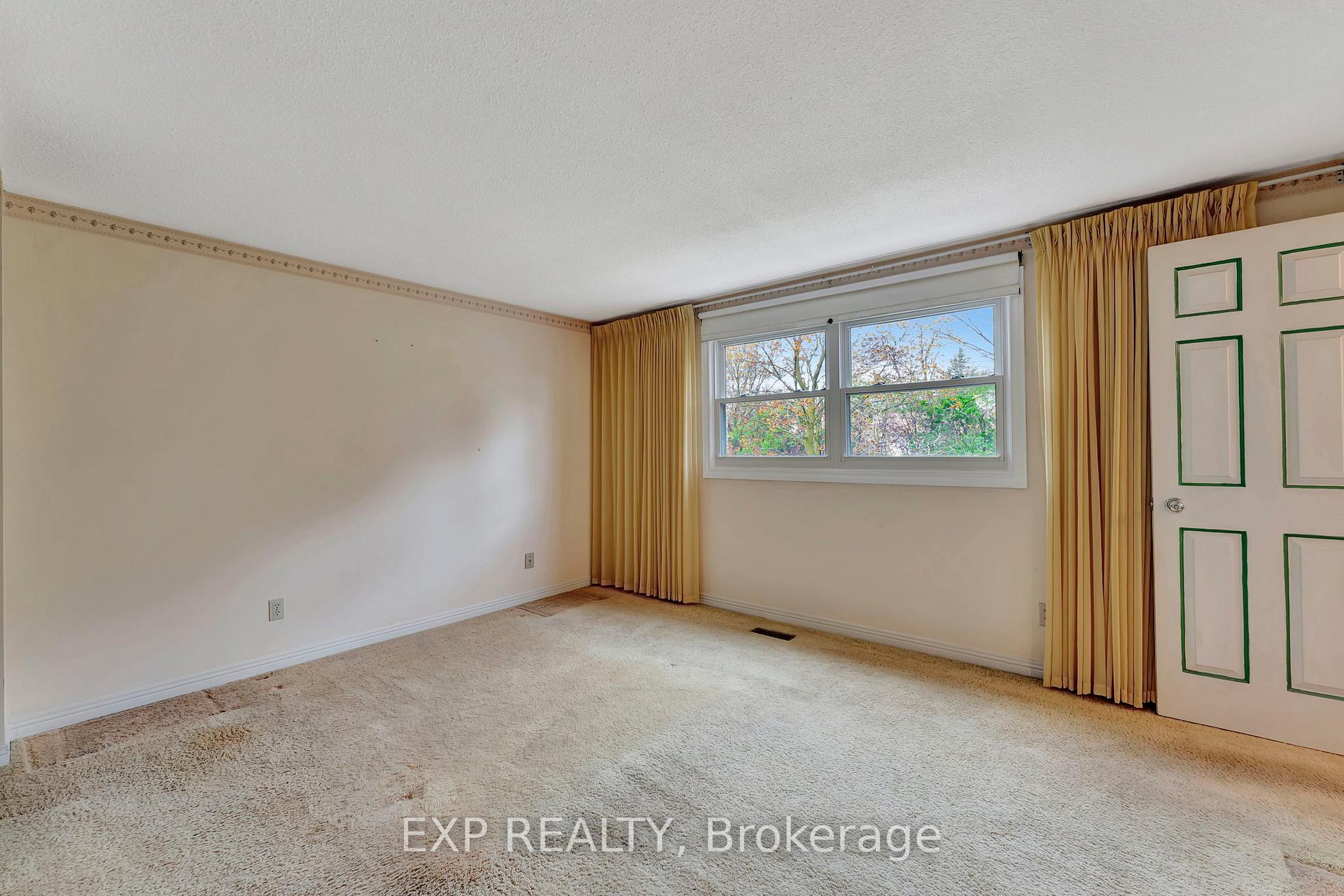 Photo 19 of 165 Harvard Road, Waterloo — HOMEH