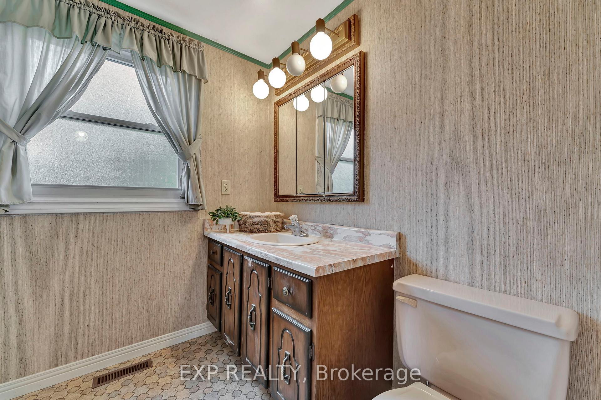 Photo 21 of 165 Harvard Road, Waterloo — HOMEH