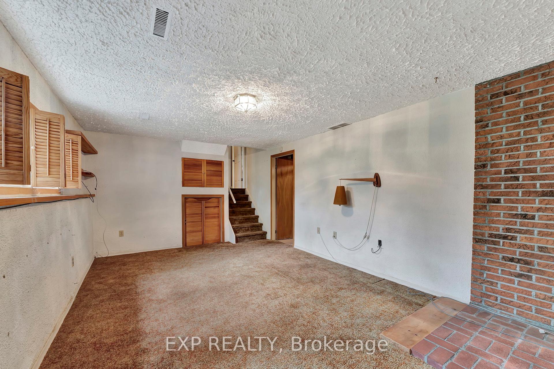 Photo 26 of 165 Harvard Road, Waterloo — HOMEH