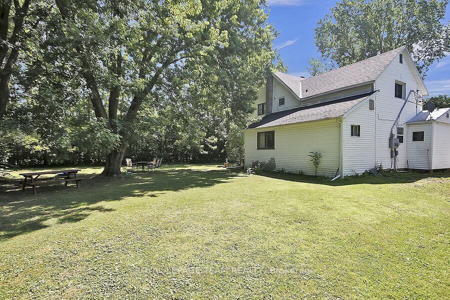 Photo 3 of 1429 Balmoral Drive N, Ottawa, Cedardale — HOMEH