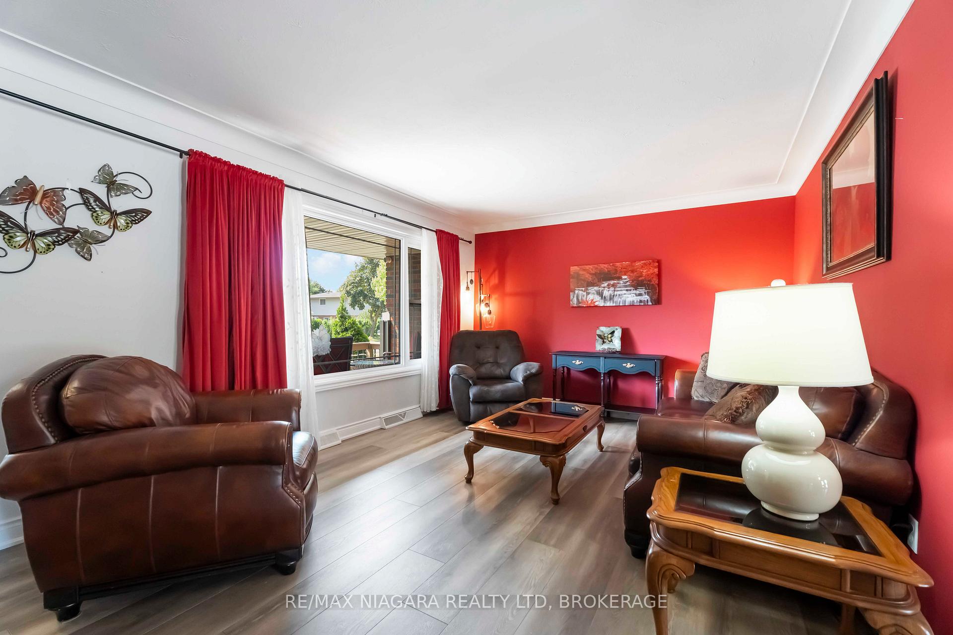 Photo 3 of 20 Armour Drive, Welland, Prince Charles — HOMEH