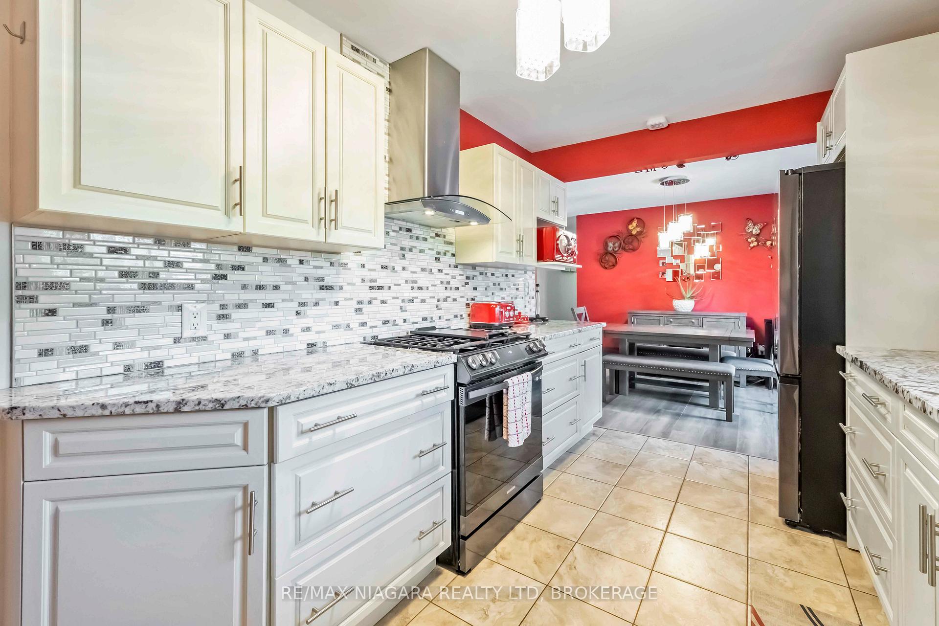 Photo 5 of 20 Armour Drive, Welland, Prince Charles — HOMEH