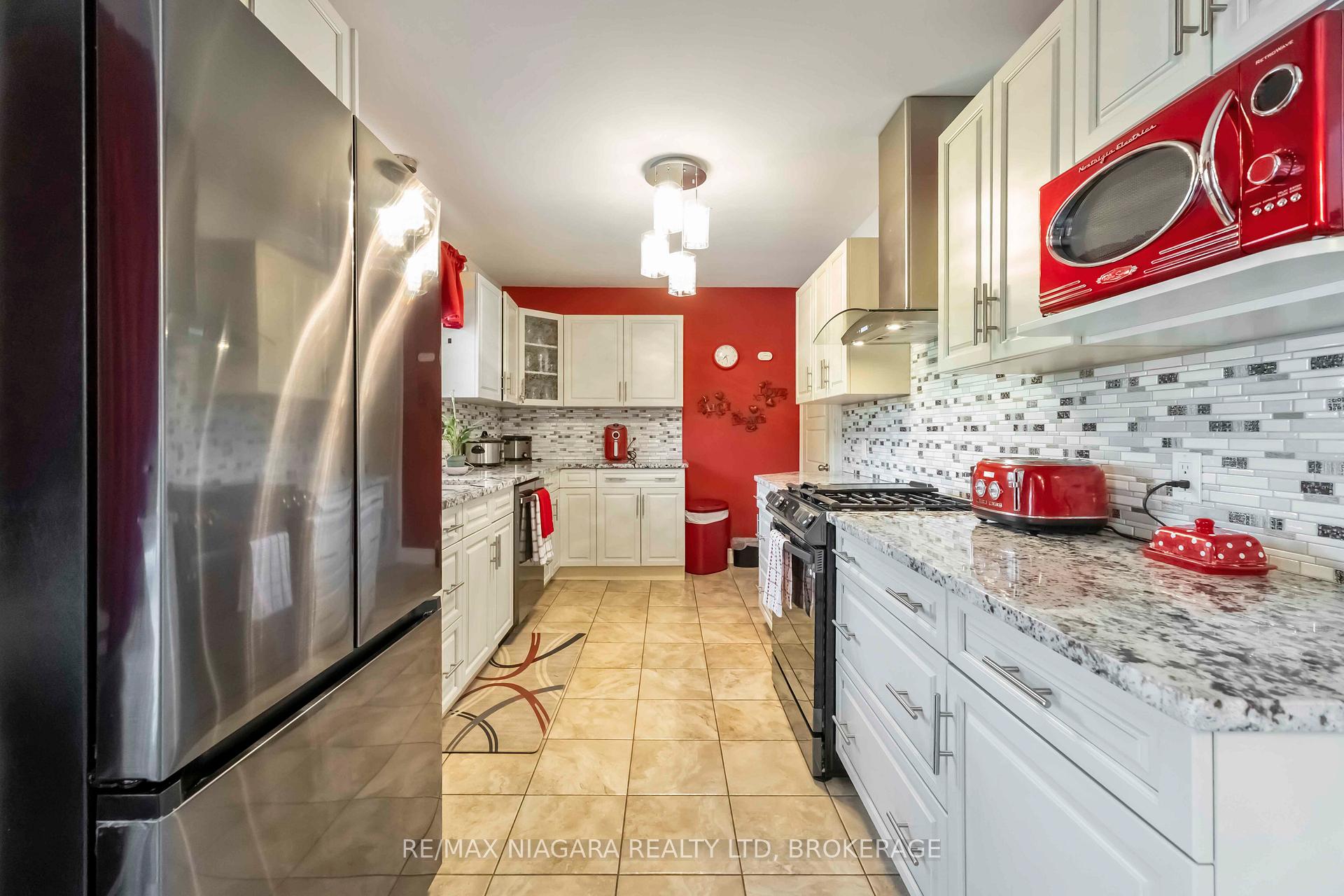 Photo 6 of 20 Armour Drive, Welland, Prince Charles — HOMEH